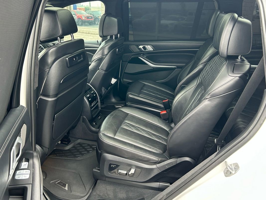 Used 2019 BMW X7 xDrive40i w/ Dynamic Handling Package AWD/4WD image 7