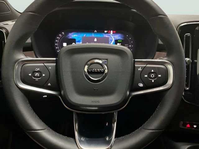 Used 2023 Volvo XC40 Recharge Ultimate AWD/4WD image 35