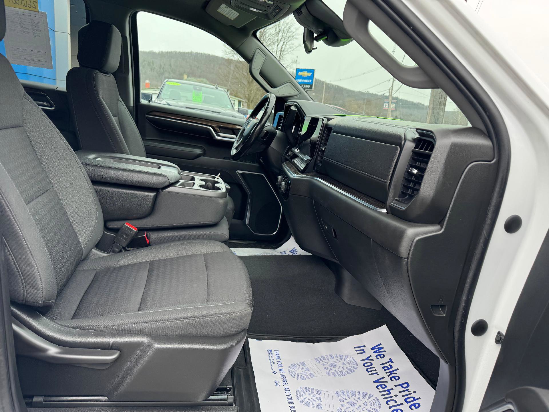 Used 2022 Chevrolet Silverado 1500 LT image 42