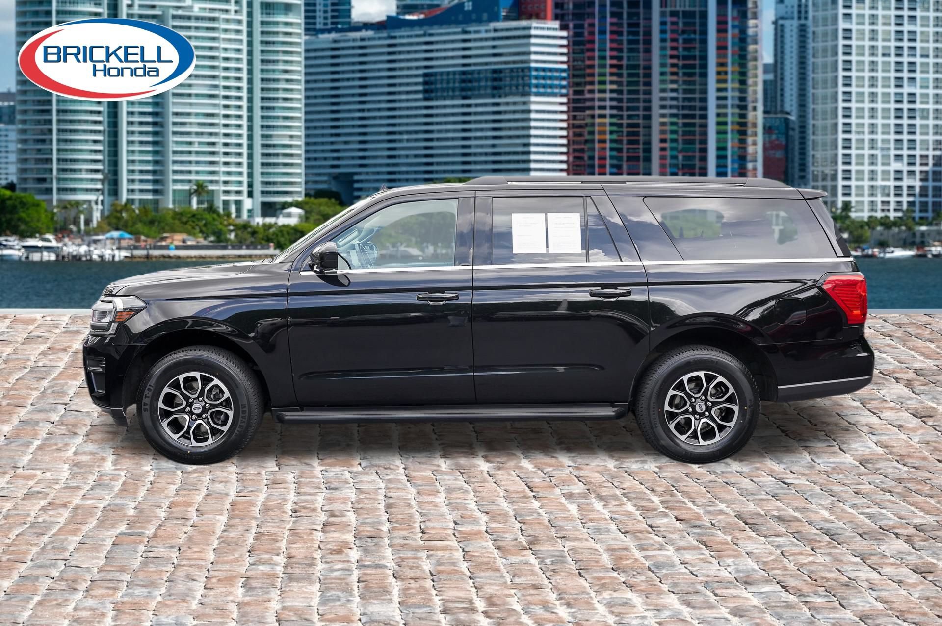 Used 2024 Ford Expedition Max XLT RWD image 9