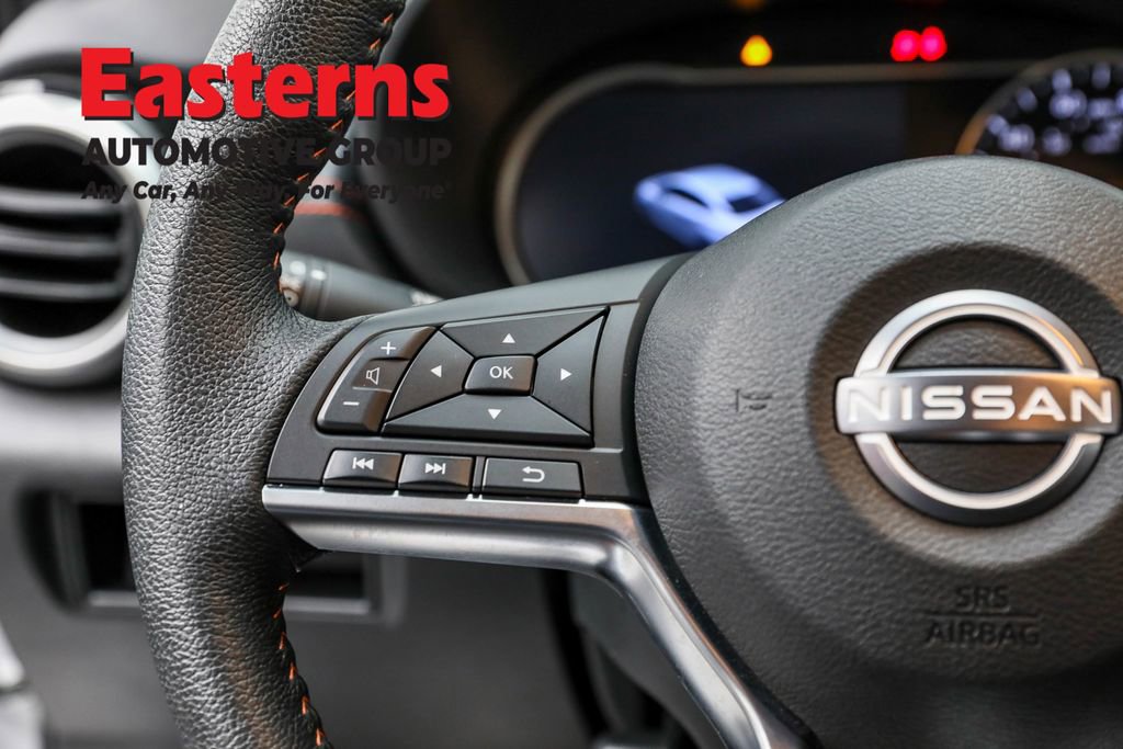 Used 2025 Nissan Versa SR w/ Trunk Package image 15