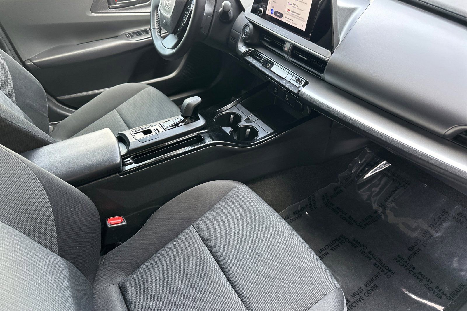 Used 2023 Toyota Prius LE FWD image 17