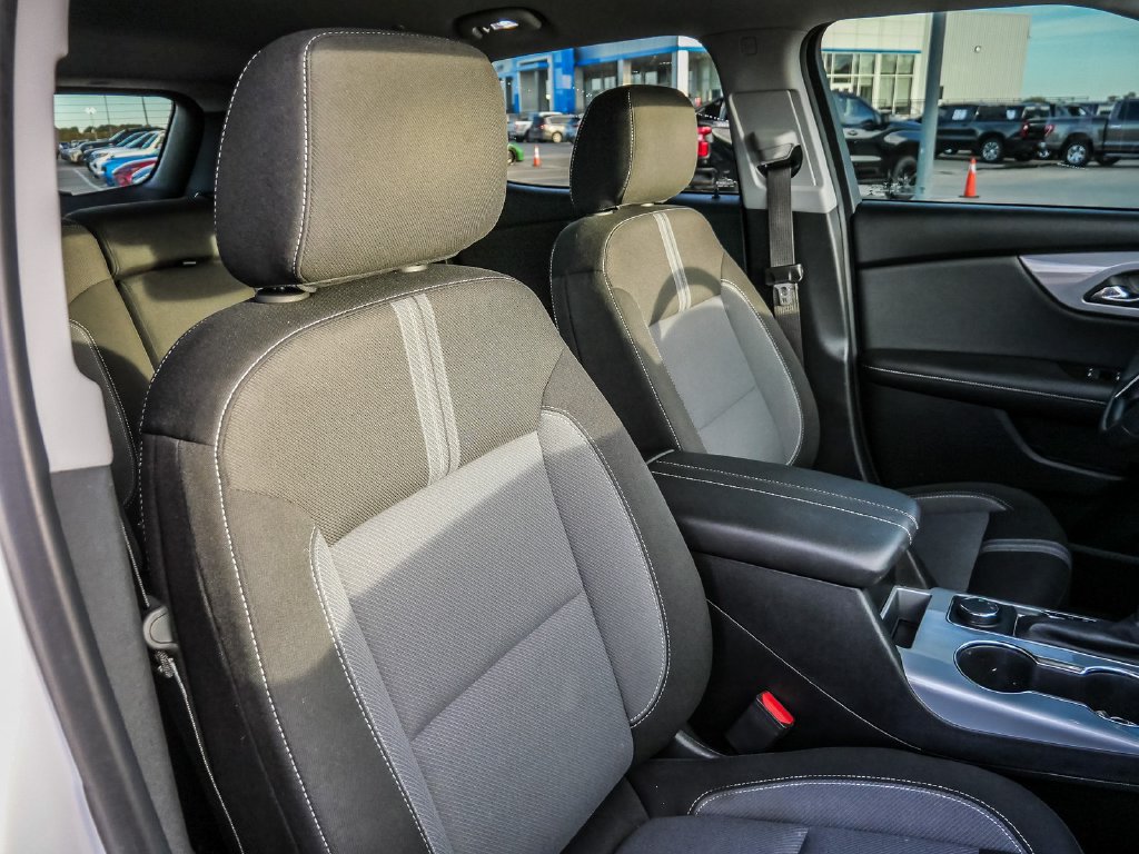 Used 2023 Chevrolet Blazer LT FWD image 15