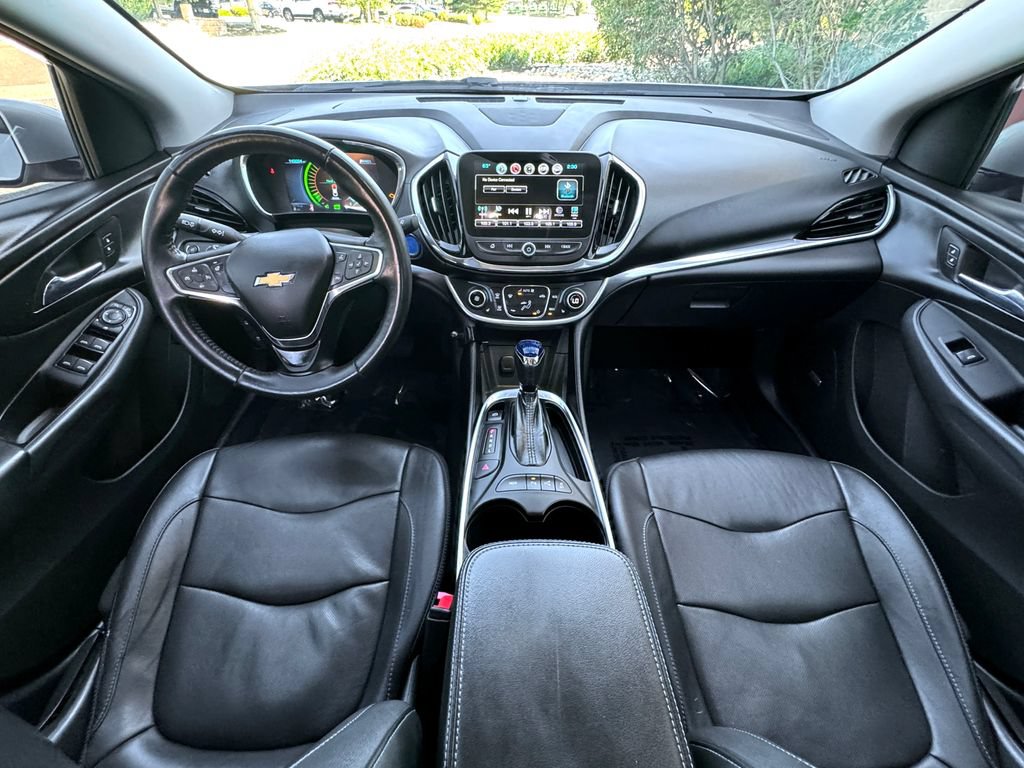 Used 2017 Chevrolet Volt Premier w/ Driver Confidence Package FWD image 31