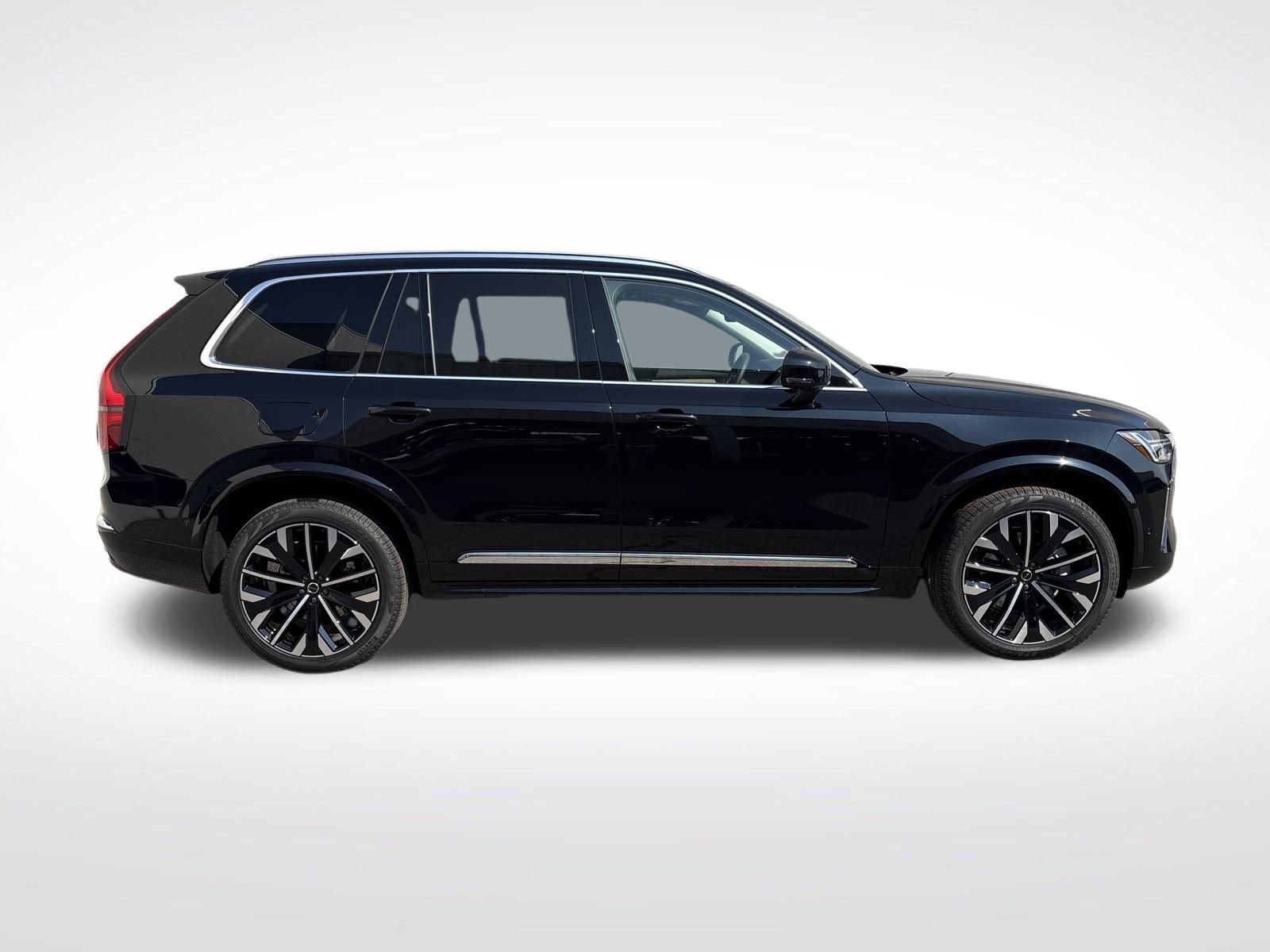 New 2026 Volvo XC90 B6 Plus w/ Protection Package Premier image 5