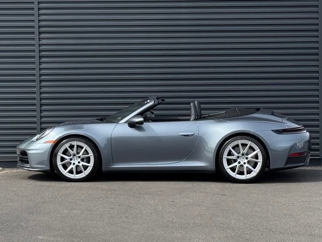 Used 2025 Porsche 911 Carrera image 2