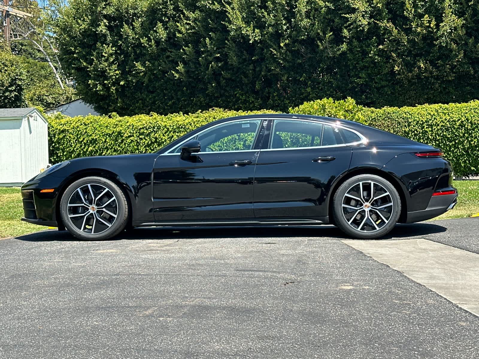 New 2026 Porsche Panamera RWD image 2