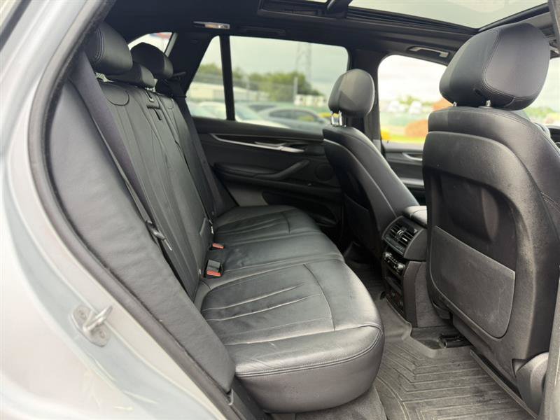 Used 2017 BMW X5 xDrive40e AWD/4WD image 32