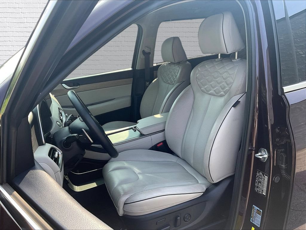 Used 2022 Hyundai Palisade Limited FWD image 17