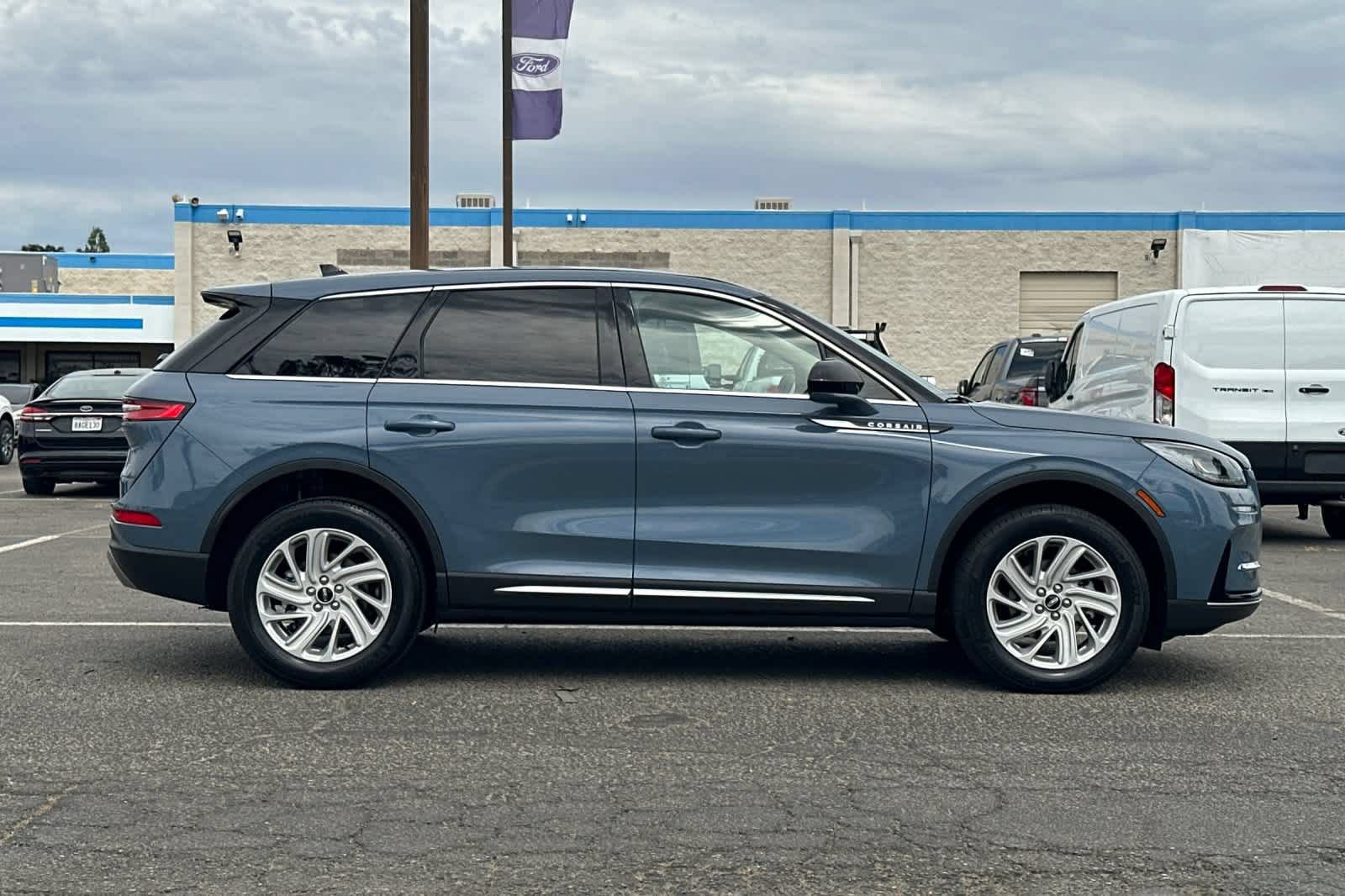 Certified 2024 Lincoln Corsair FWD image 9