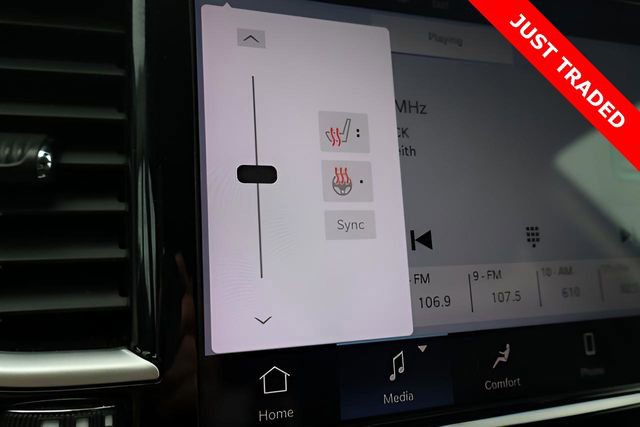 Used 2024 Chrysler Pacifica Touring-L image 34