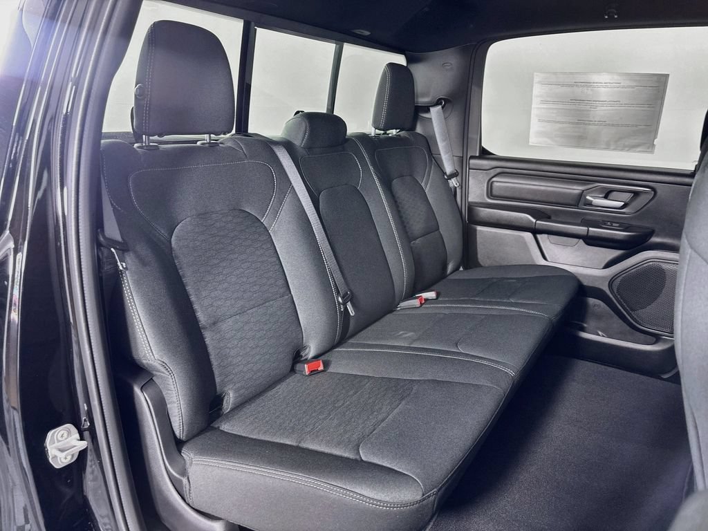 New 2026 RAM 1500 Express AWD/4WD image 19