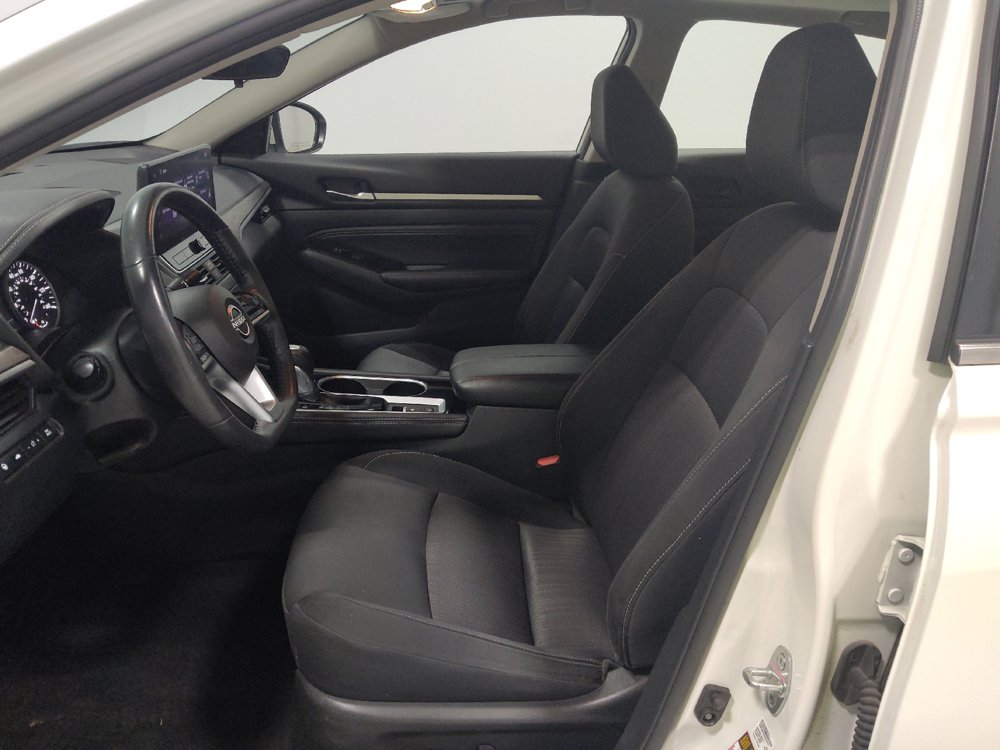 Used 2023 Nissan Altima 2.5 SV w/ SV Premium Package FWD image 17