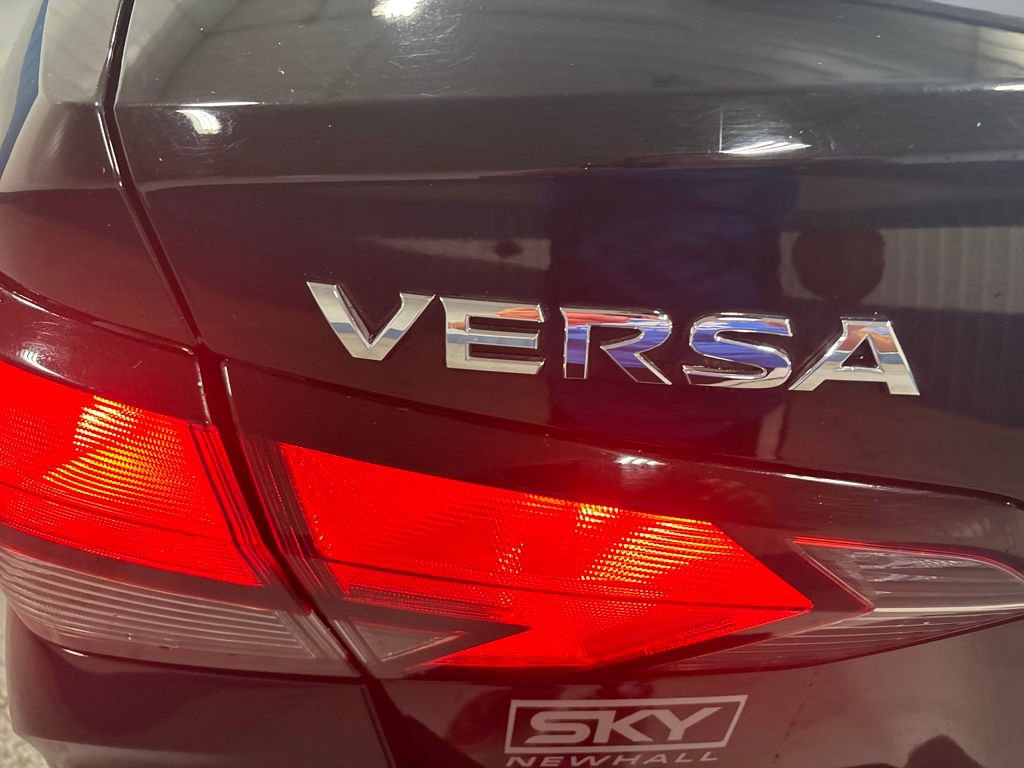 Used 2023 Nissan Versa SV image 32