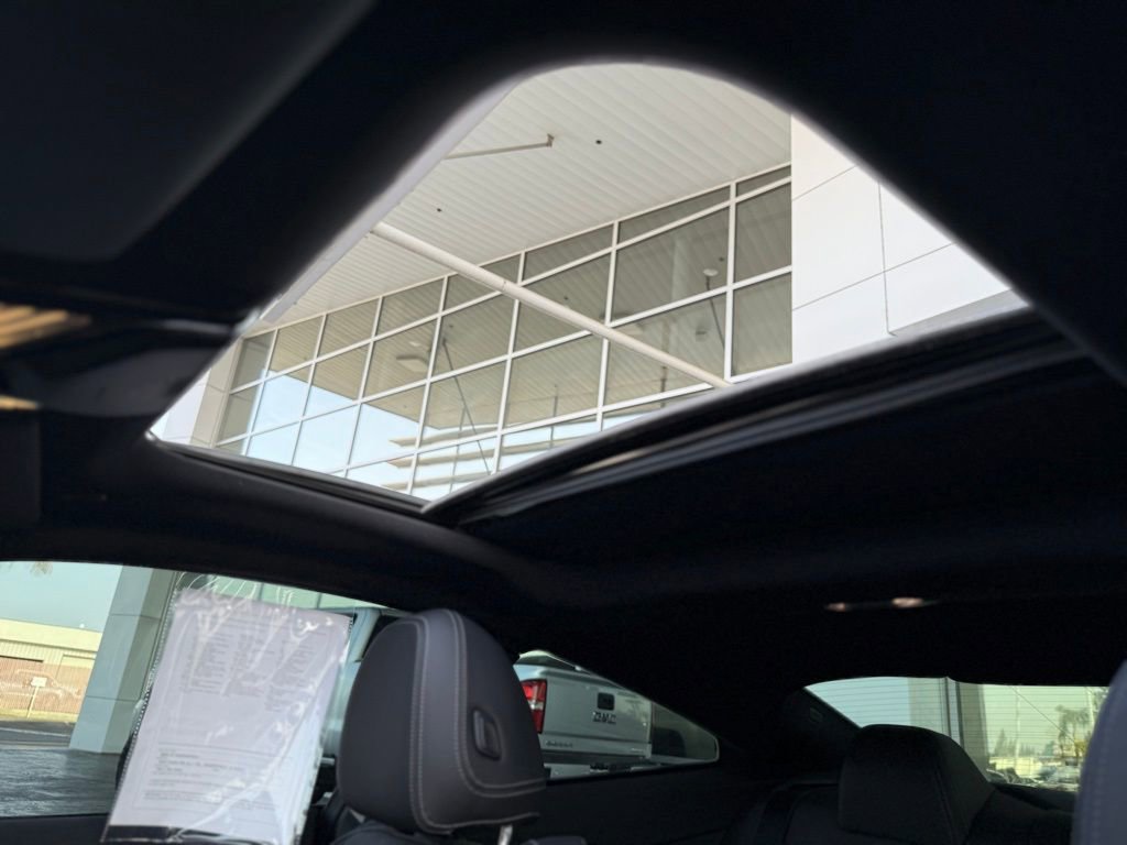 Used 2023 BMW M440i Coupe w/ Premium Package image 10