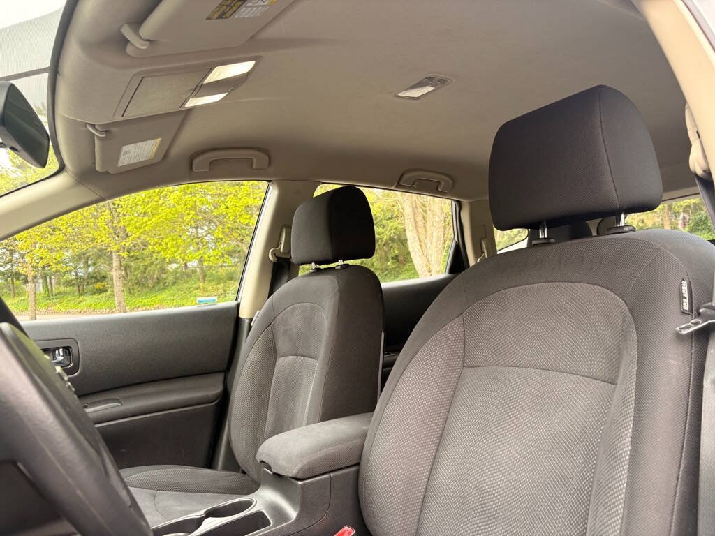 Used 2011 Nissan Rogue S AWD/4WD image 8
