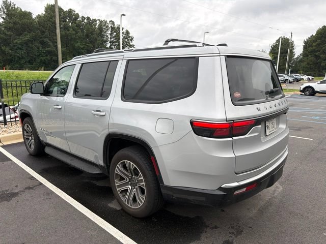 Used 2025 Jeep Wagoneer 4WD image 4