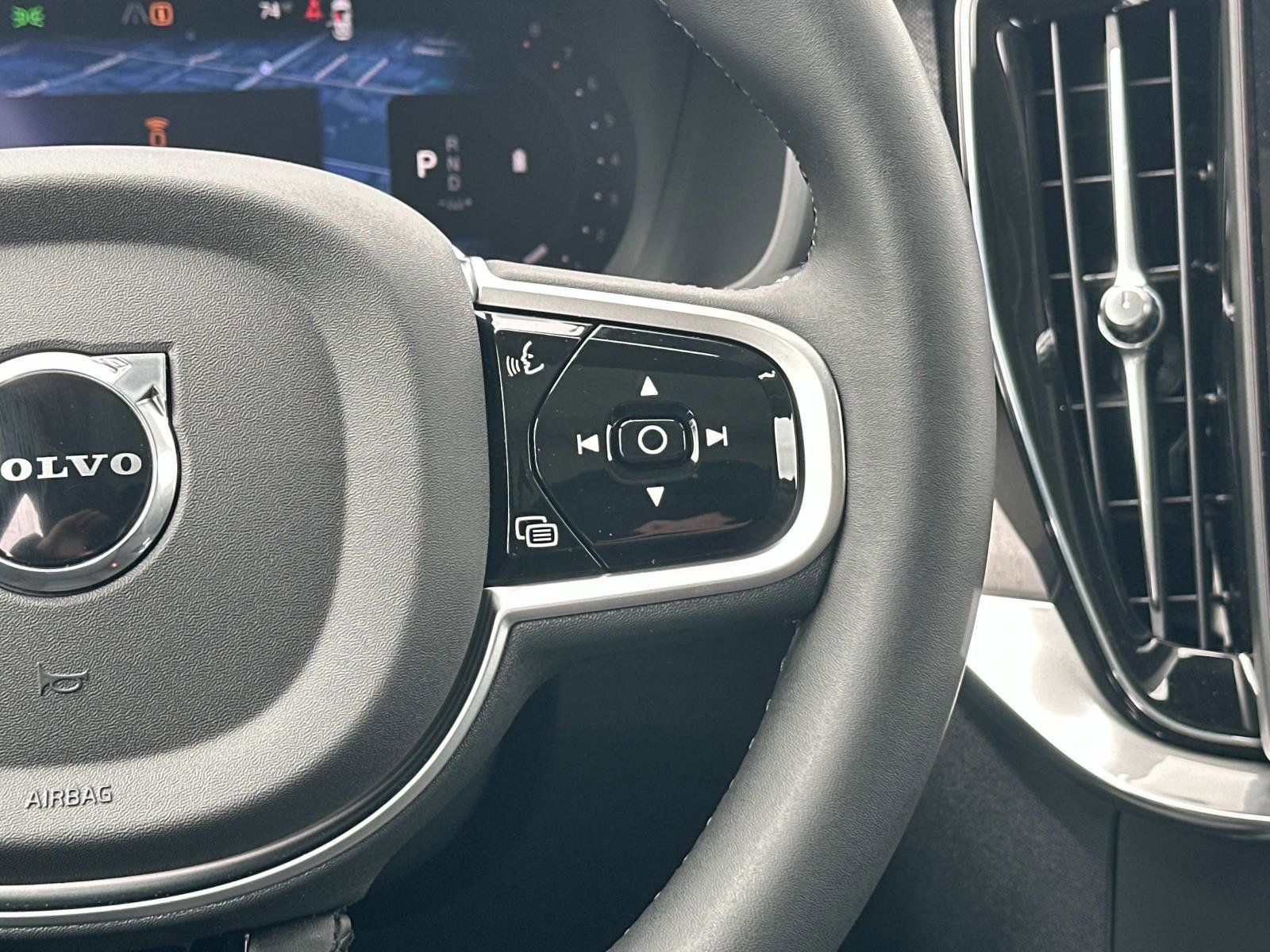 New 2026 Volvo XC90 B6 Ultra AWD/4WD image 9