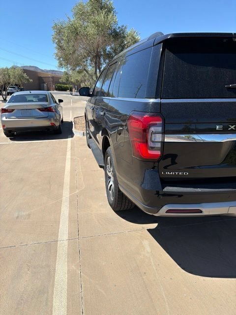 Used 2024 Ford Expedition Limited RWD image 4