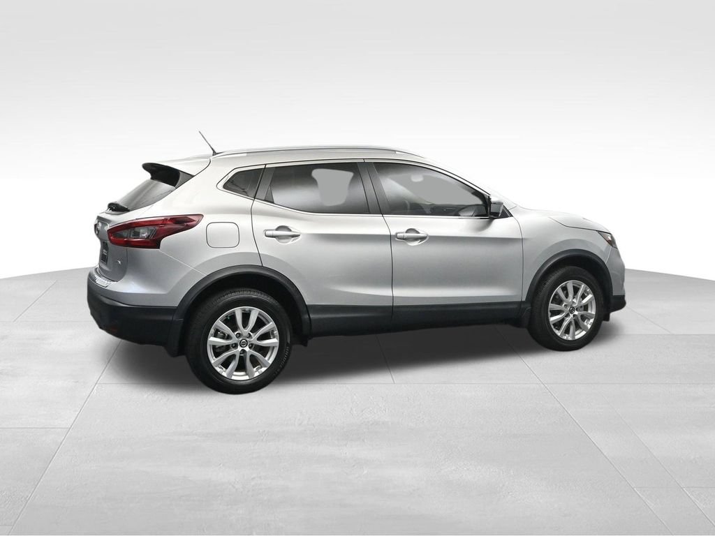 Used 2022 Nissan Rogue Sport SV w/ Technology Package FWD image 5