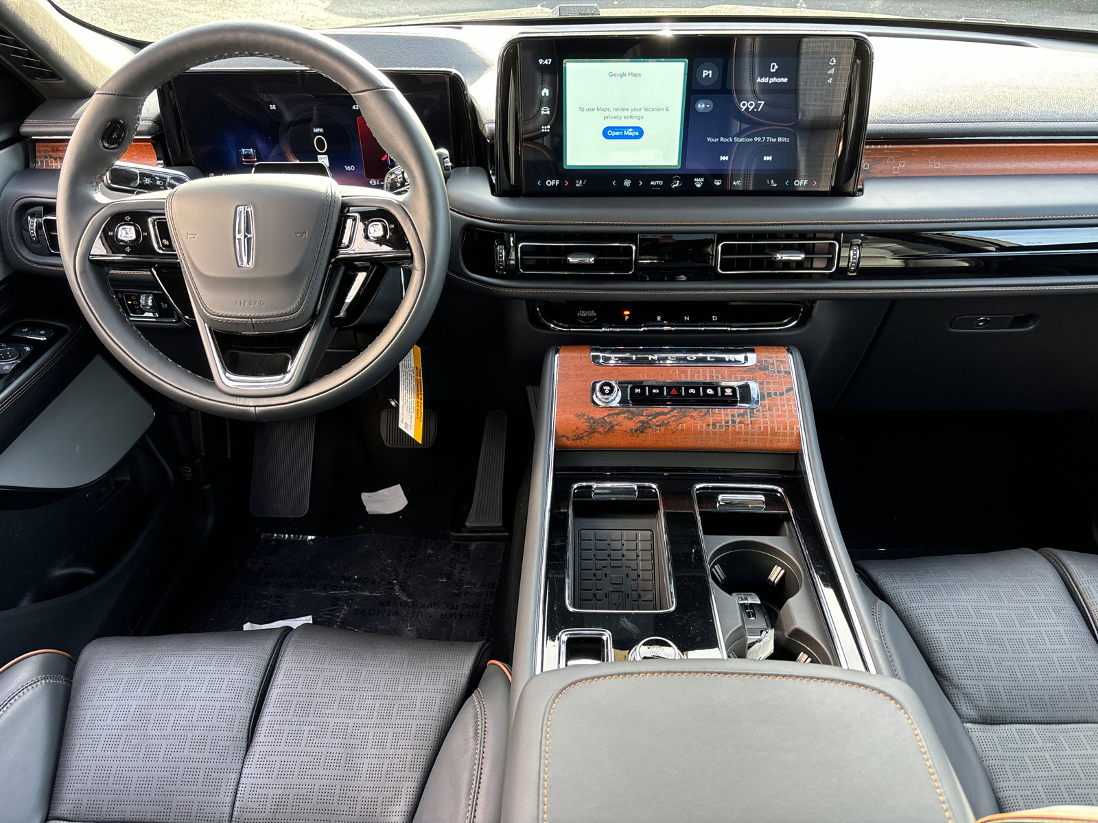 New 2025 Lincoln Aviator Black Label w/ Jet Appearance Package image 30