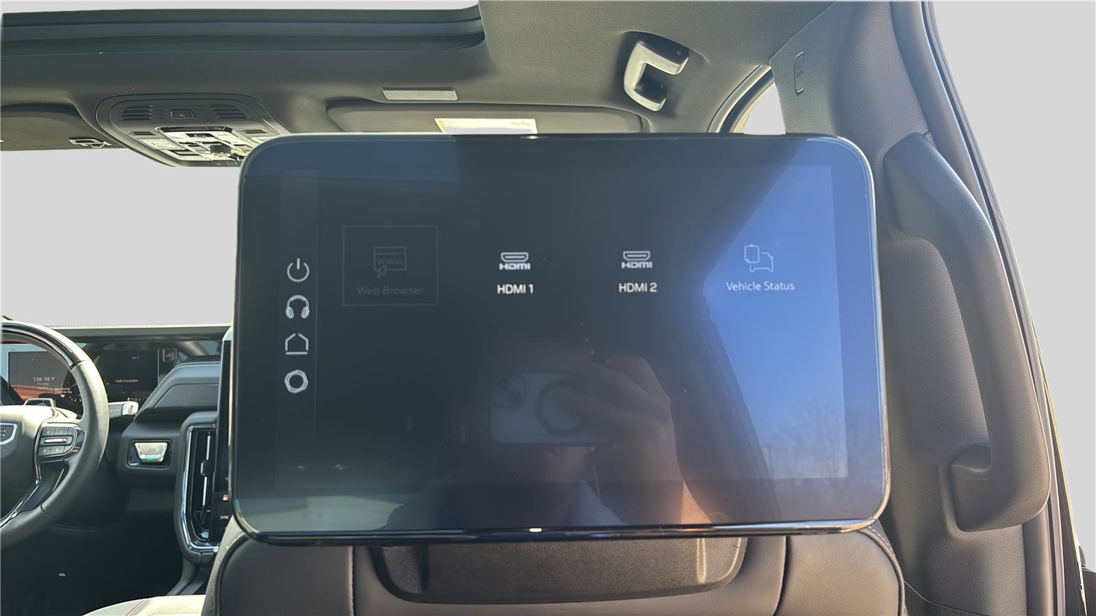 New 2026 GMC Yukon AT4 Ultimate w/ LPO, Floor Liner Package image 24