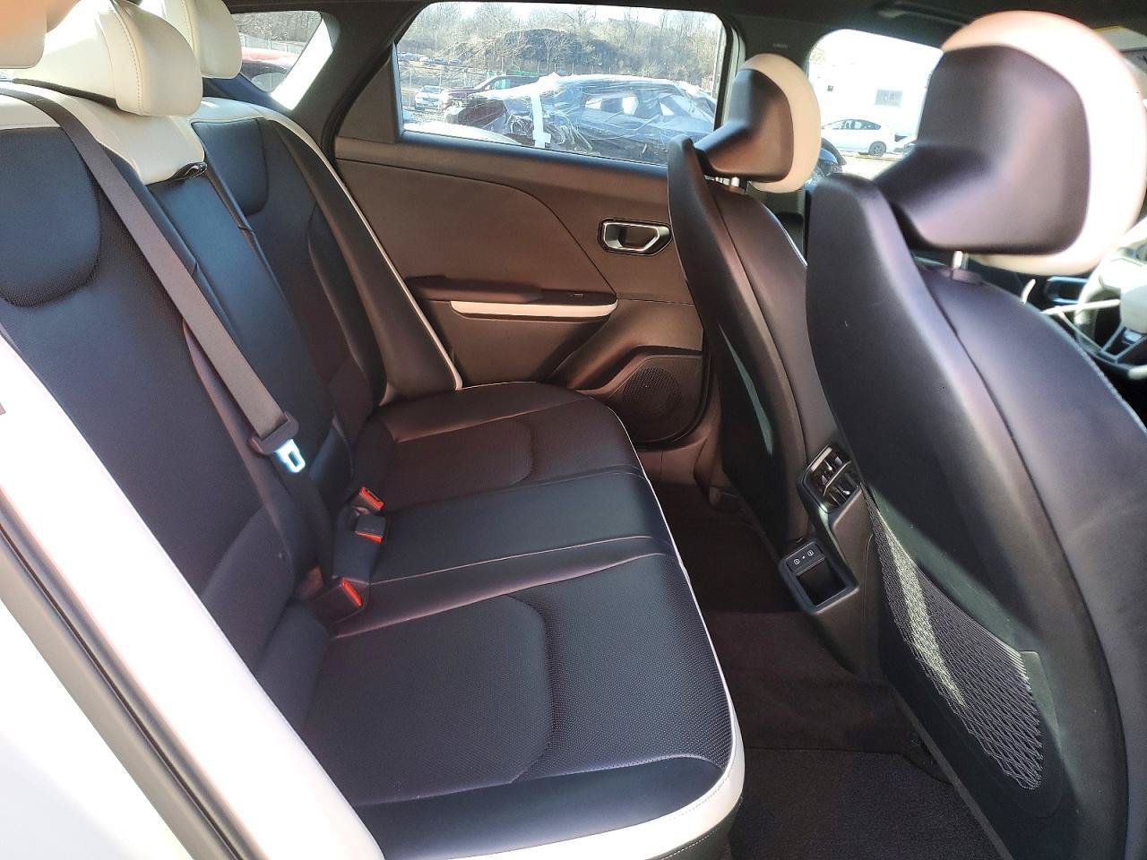 Used 2025 Kia K4 GT-Line Turbo FWD image 7