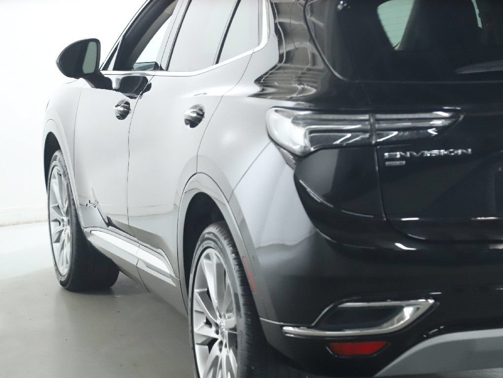 Used 2023 Buick Envision Avenir AWD/4WD image 42