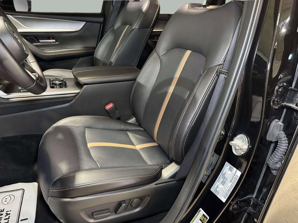 Used 2025 MAZDA CX-90 3.3 Turbo w/ Premium Plus Pkg image 5