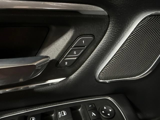Used 2023 RAM 1500 Laramie AWD/4WD image 4