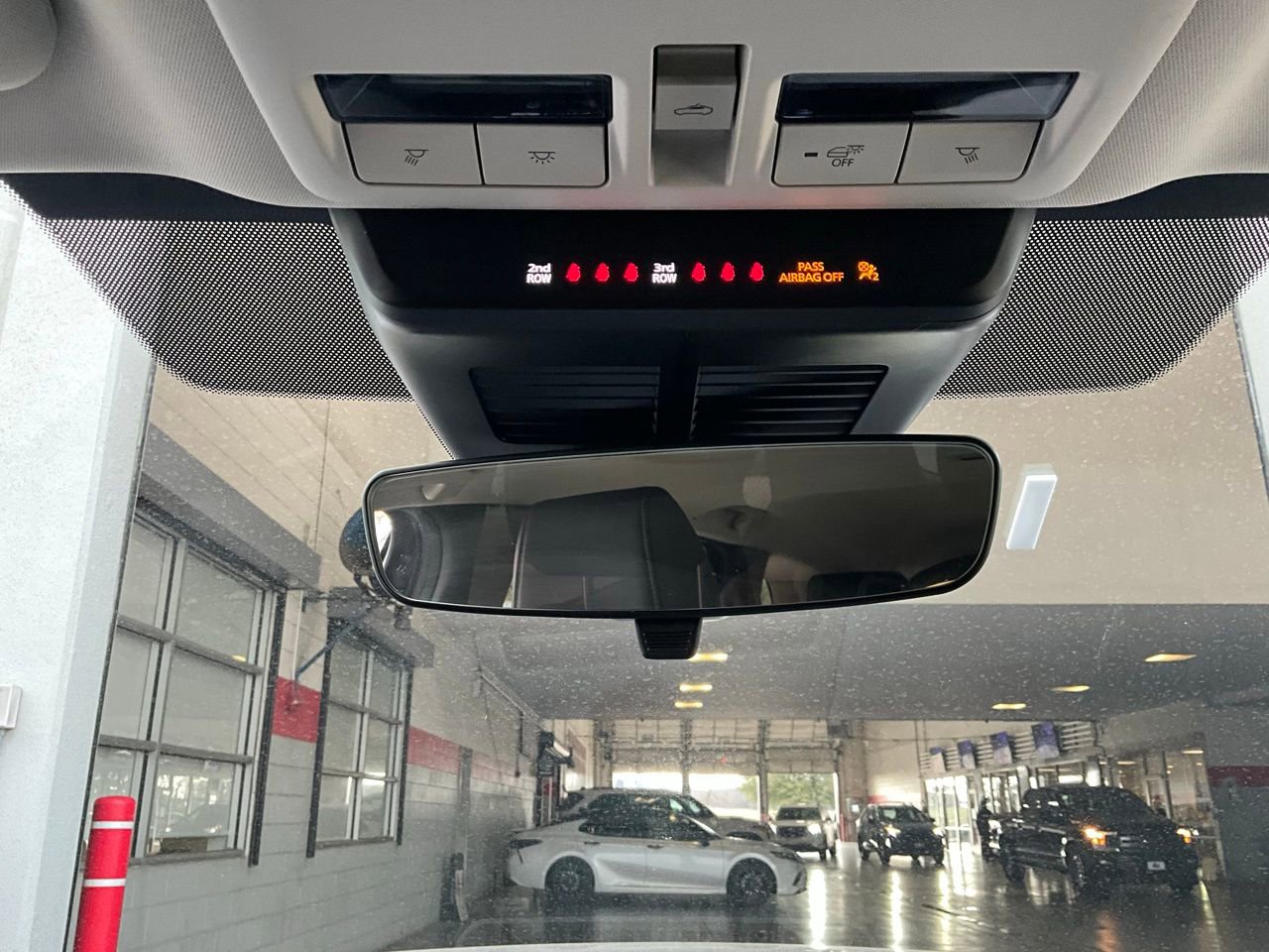 Used 2025 MAZDA CX-90 3.3 Turbo w/ Preferred Package image 18