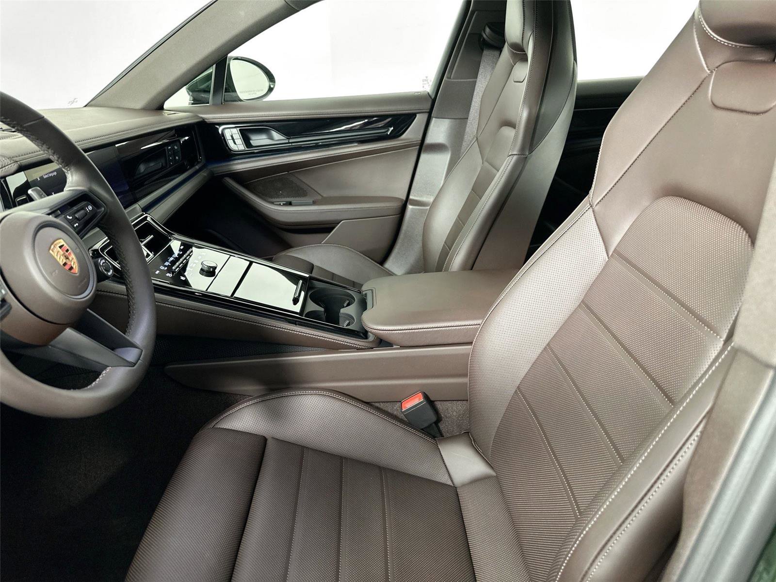 Certified 2026 Porsche Panamera 4 AWD/4WD image 5