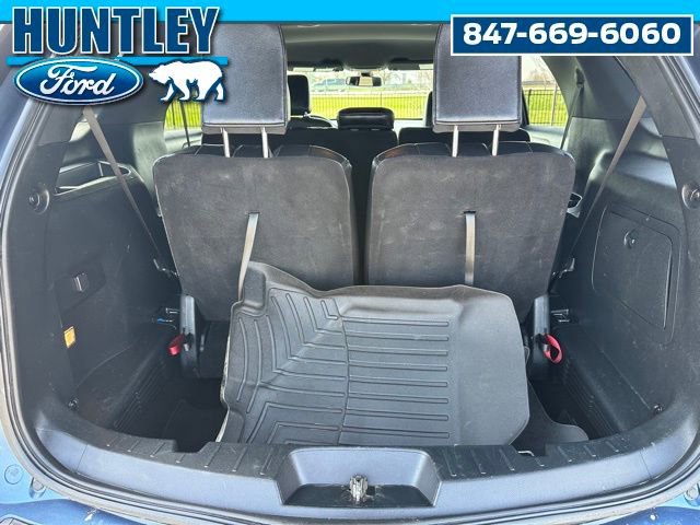 Used 2019 Ford Explorer XLT w/ Equipment Group 202A AWD/4WD image 12