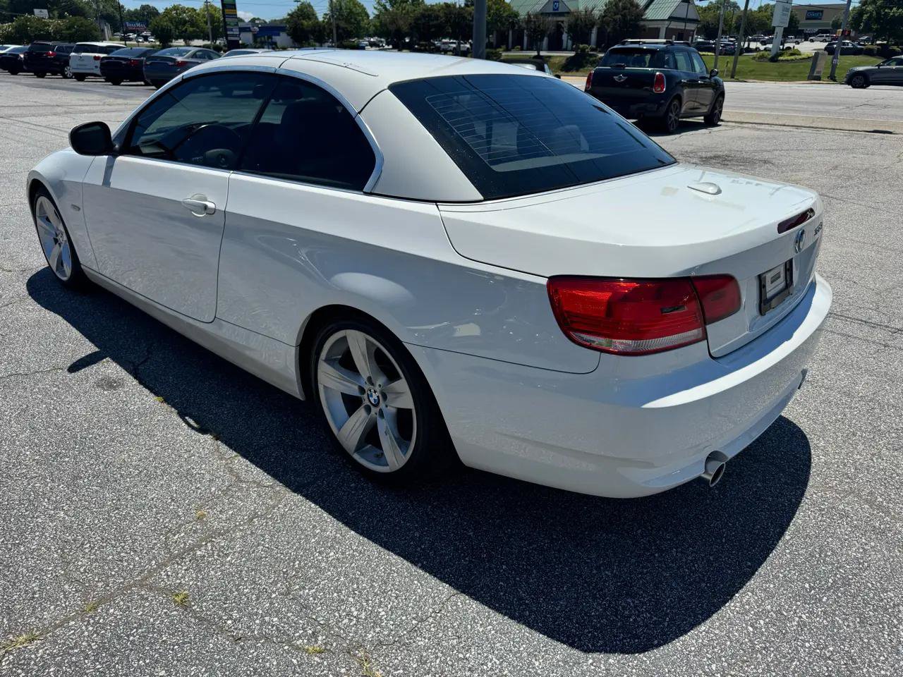 Used 2010 BMW 335i Convertible RWD image 14