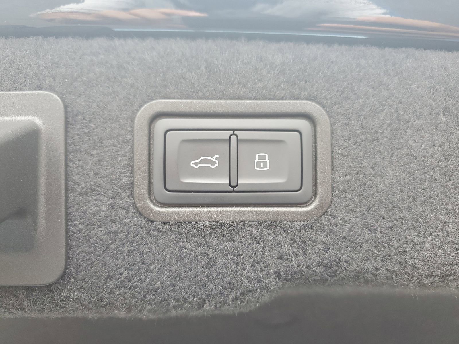 New 2026 Audi A8 L 3.0T AWD/4WD image 10