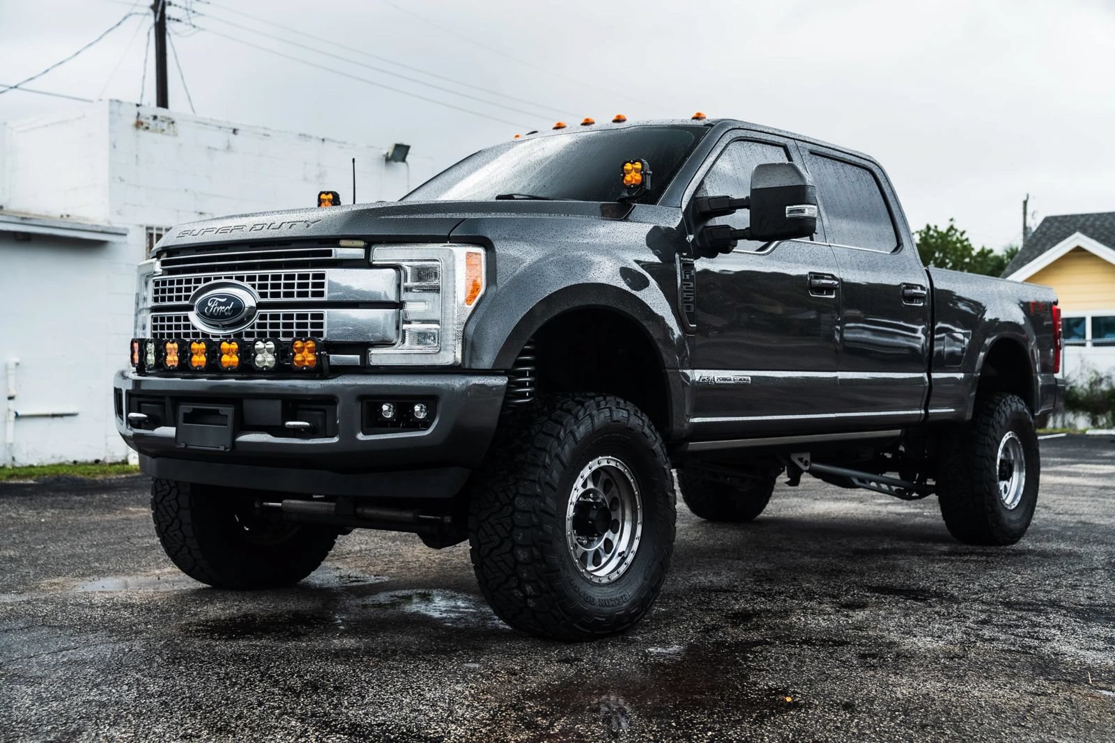 Used 2017 Ford F250 Platinum w/ Platinum Ultimate Package AWD/4WD image 12