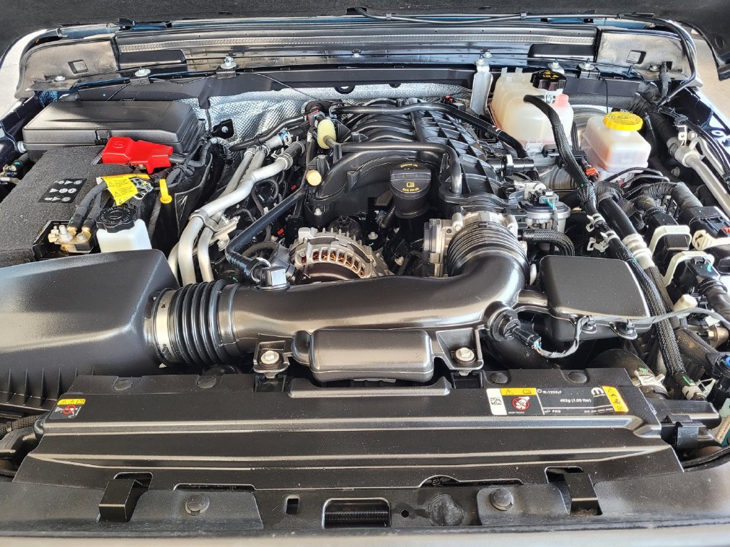 Used 2025 Jeep Wrangler Unlimited Sport AWD/4WD image 15