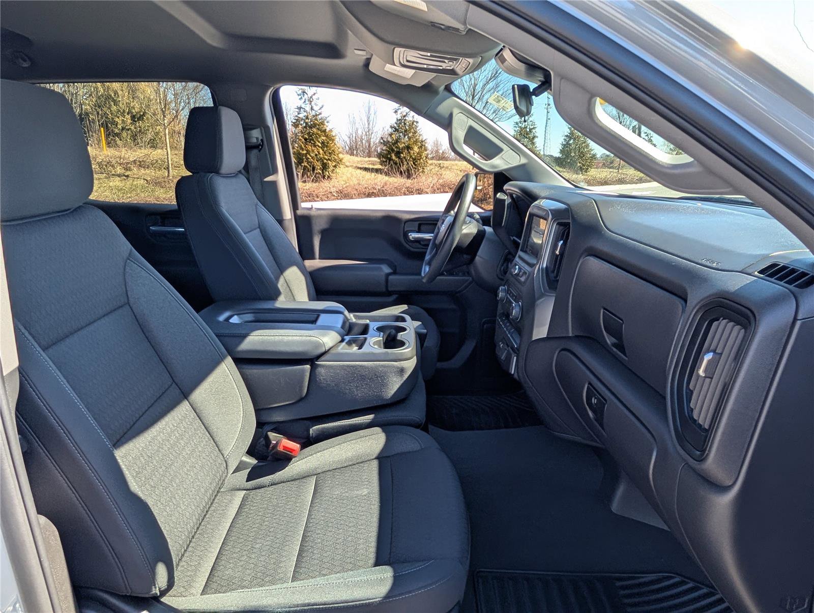 Used 2024 Chevrolet Silverado 1500 Custom image 11