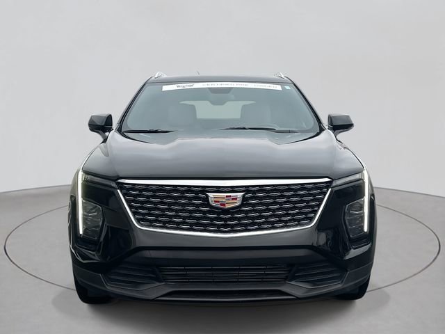 Certified 2024 Cadillac XT4 Luxury w/ Cold Weather Package image 32