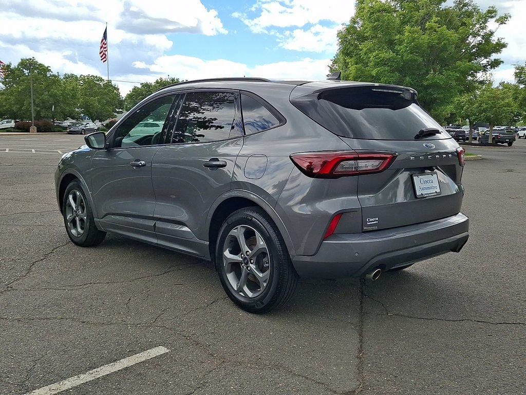 Certified 2023 Ford Escape ST-Line w/ Tech Pack #1 FWD image 7