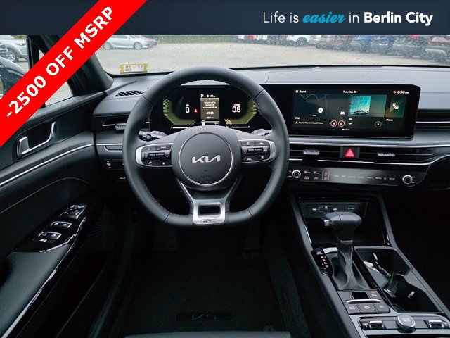 New 2025 Kia K5 GT-Line image 18