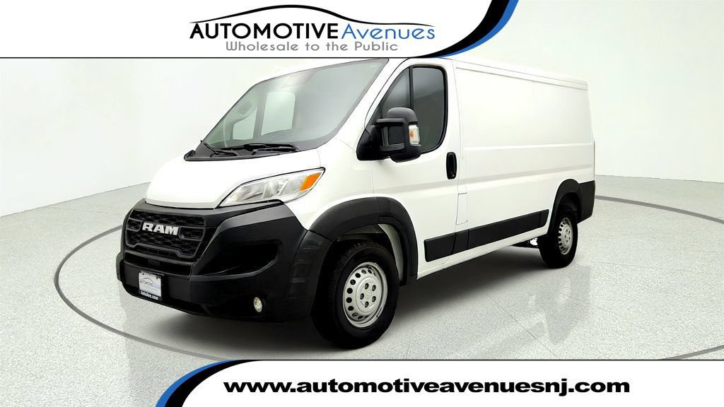 Used 2025 RAM ProMaster 2500 w/ Convenience Group FWD image 1