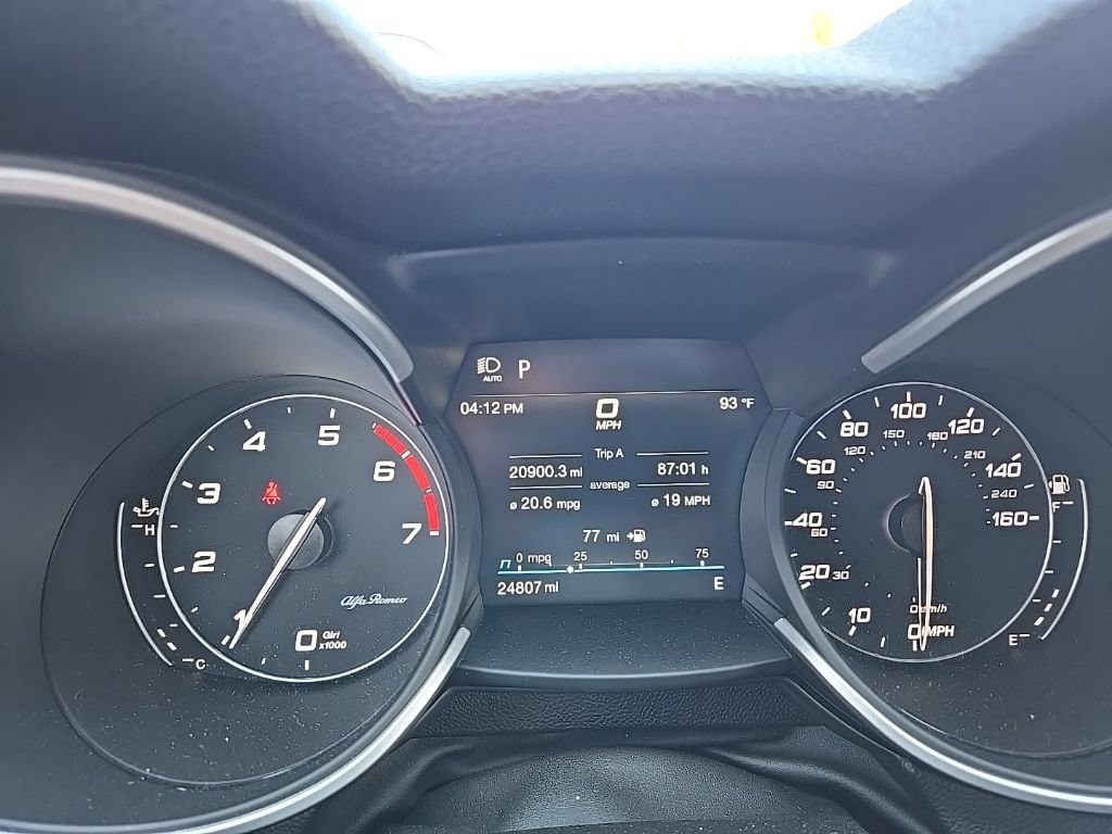 Used 2022 Alfa Romeo Stelvio Ti AWD/4WD image 18