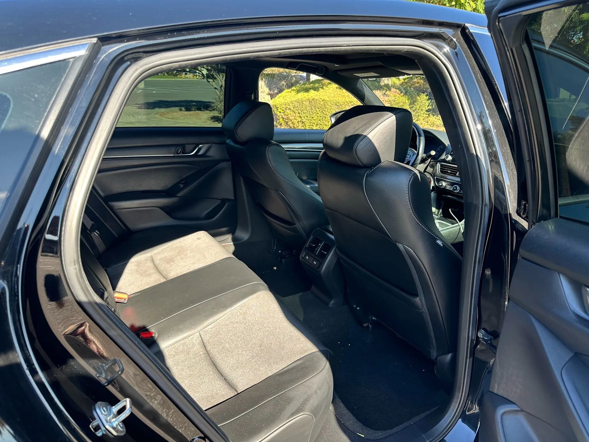 Used 2021 Honda Accord Sport image 11