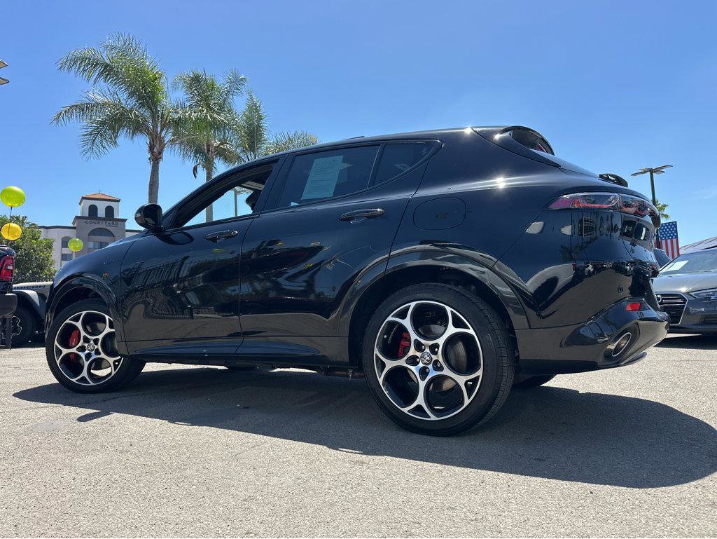 Used 2024 Alfa Romeo Tonale Ti w/ Premium Interior Package AWD/4WD image 3