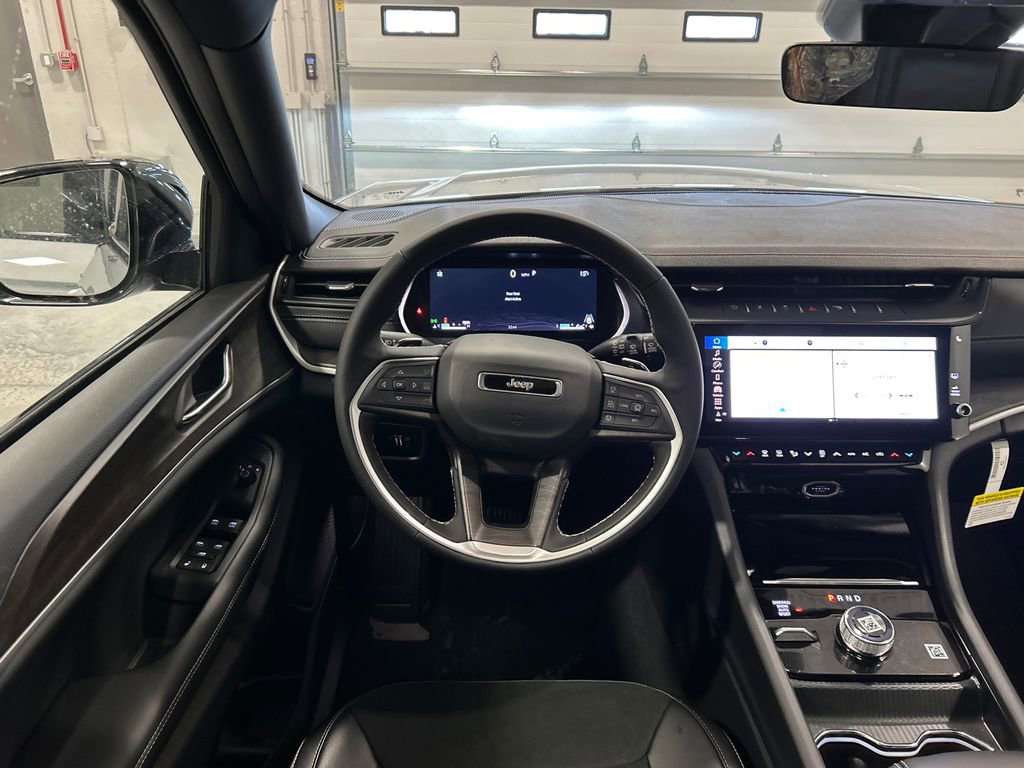 New 2026 Jeep Grand Cherokee Altitude image 27