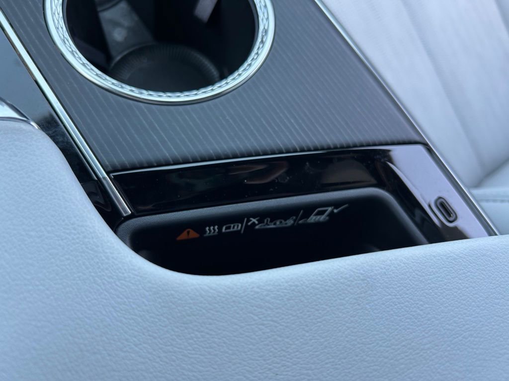 Used 2025 Cadillac Lyriq Sport RWD image 36
