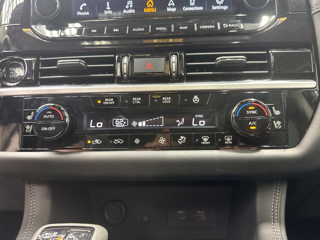 Used 2025 Nissan Pathfinder Platinum FWD image 29