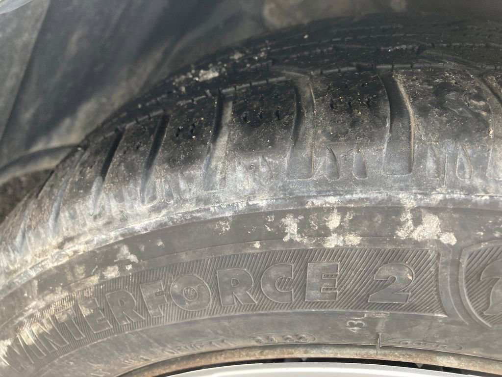 Used 2020 Toyota Corolla LE image 38