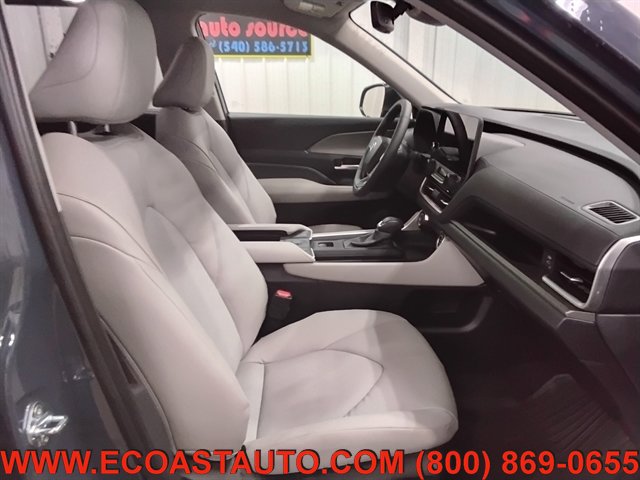 Used 2026 Toyota Grand Highlander XLE image 15